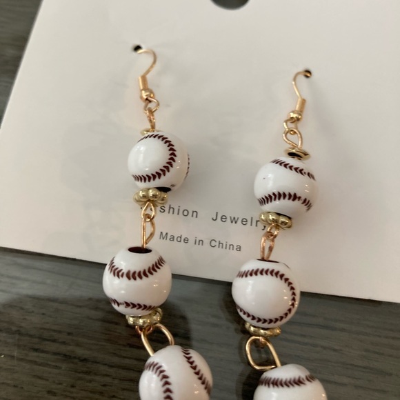 Earrings- Baseball dangle, earrings .These earrings are unique nwt - Picture 6 of 8